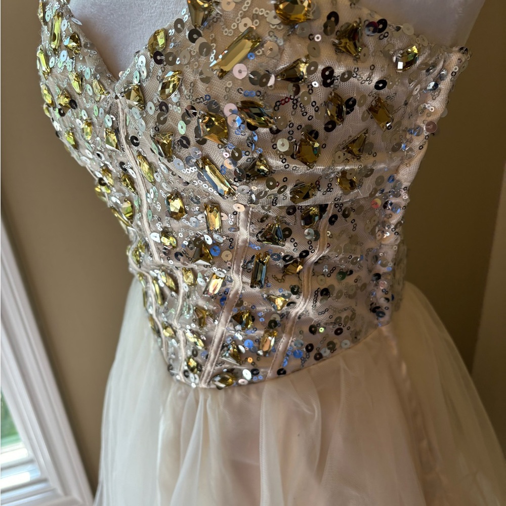 Gold and Cream Prom Dress - Picture 3 of 9